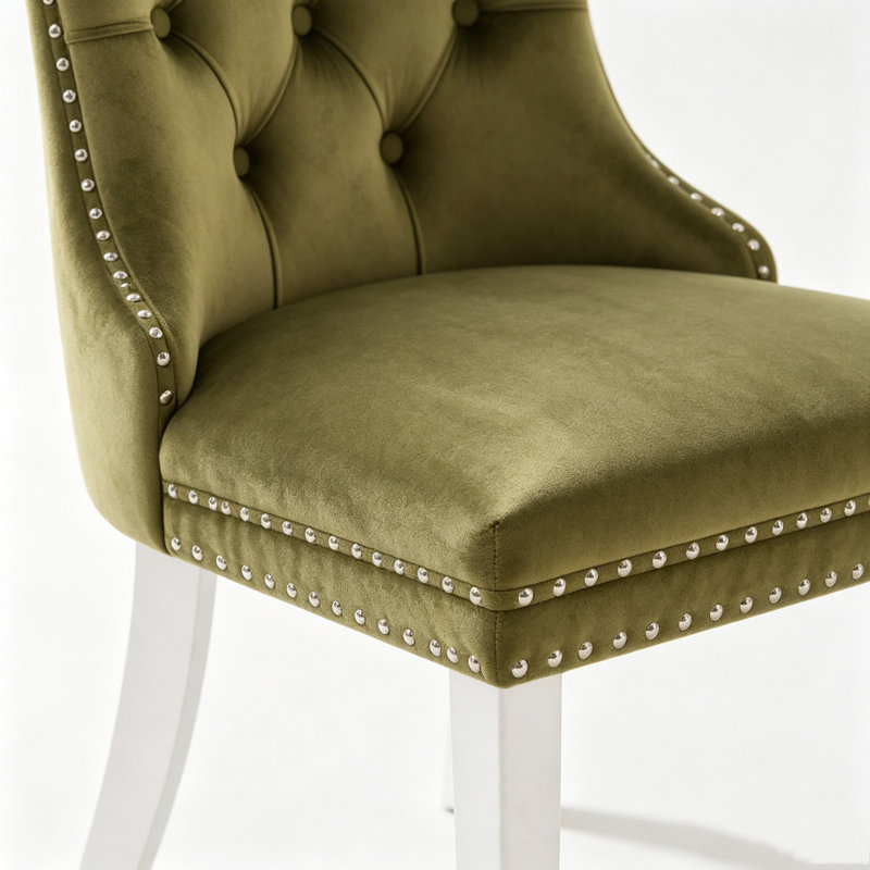 Ensemble de chaises de salle à manger en velours à dossier haut, pieds chromés et garniture cloutée, 2, Velours vert olive