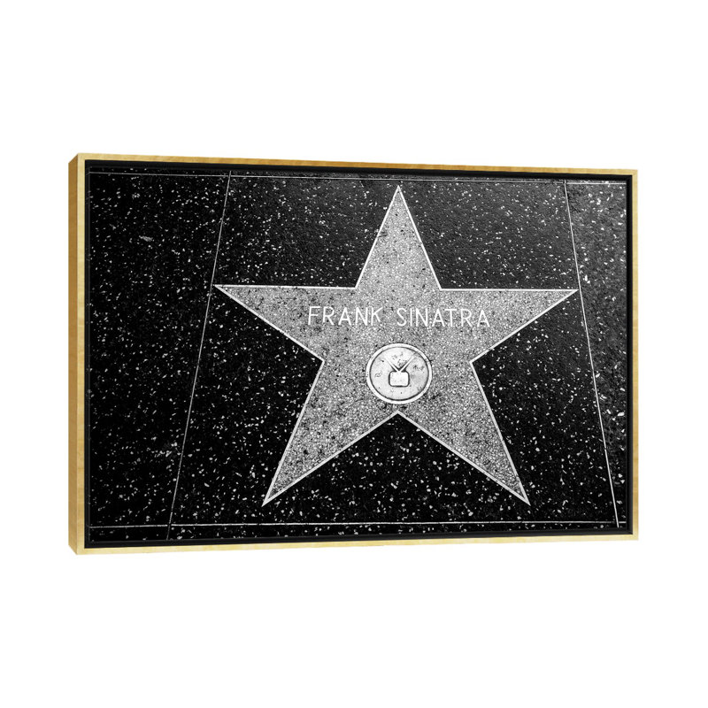 Frank Sinatra Star - reproduction d'art murale encadrée, H 18 po x l 26 po, Reproduction encadrée sans passe-partout, Doré
