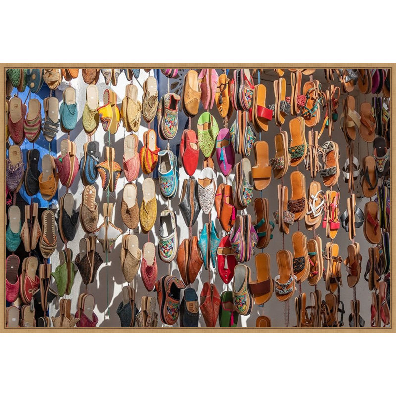 "Felia Moroccan Sandals" par Richard Silver, impression sur toile, H 23 po x l 33 po x P 2 po