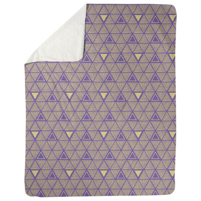 Couverture polairee triangles à la main