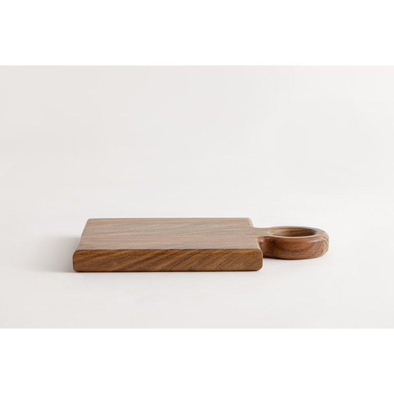 Planche à découper en bois avec cerceau