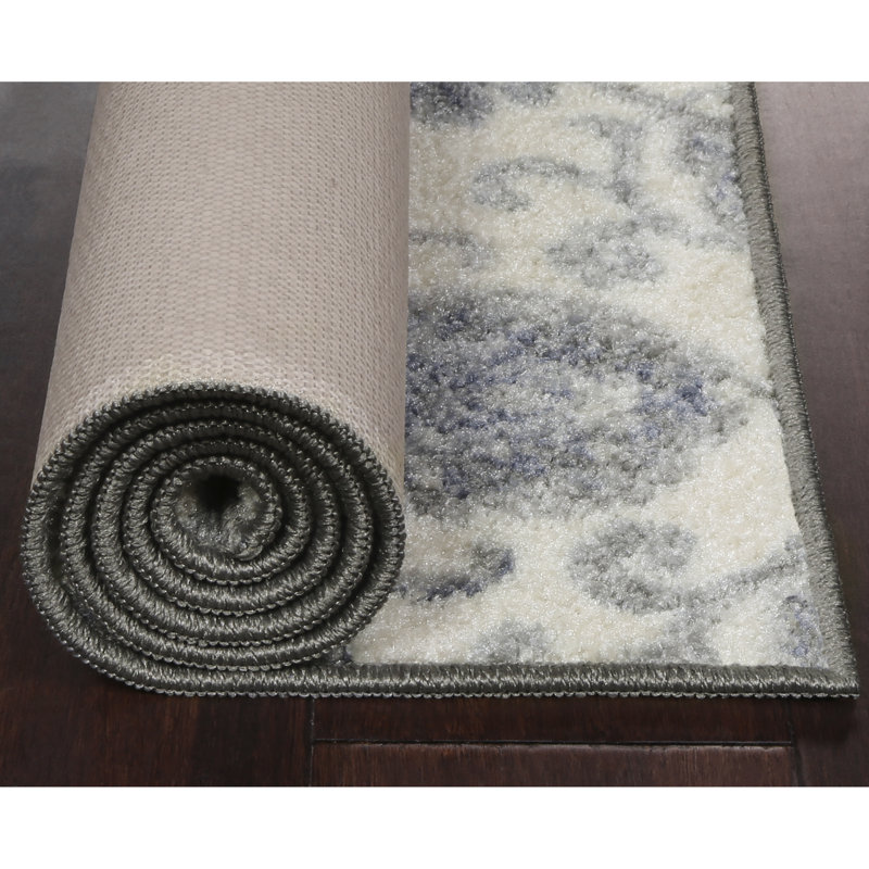 Idara Damask Indoor Rug, Rectangle 2'6" x 3'10"