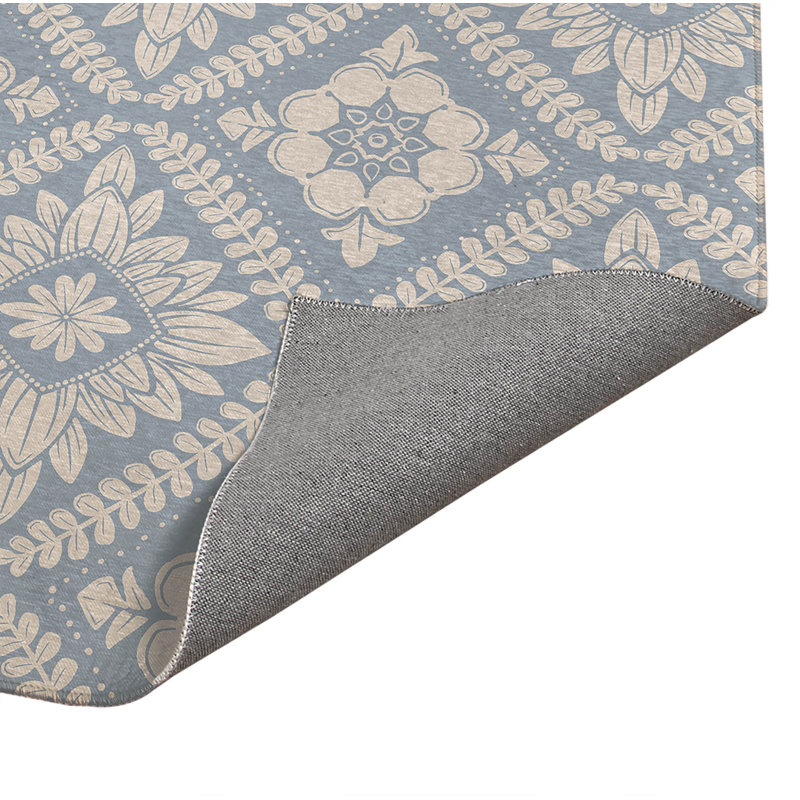 Jonsson Indoor Non-Slip Area Rug, Rectangle 2' x 3'