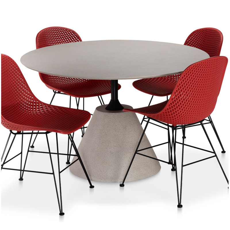 Bayridge Outdoor Round Dining Table, 47" W x 47" L x 30" H