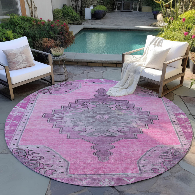 Tapis intérieur / extérieur rose lavable à la machine Xhevrie, Rond 8 pi