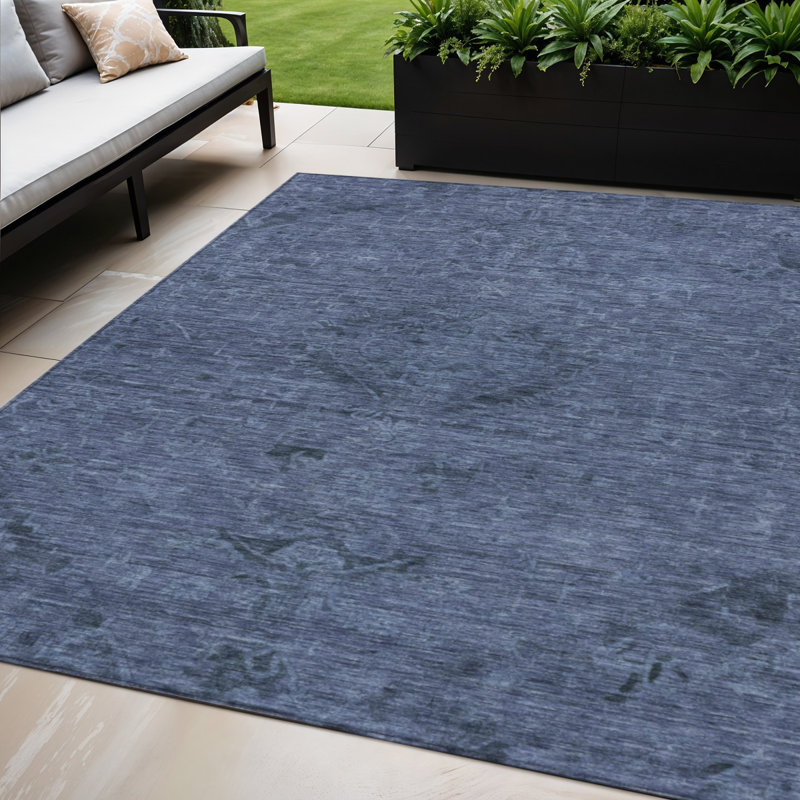 Tapis extérieur lavable floral bleu marine et gris anthracite 5 pi x 8 pi