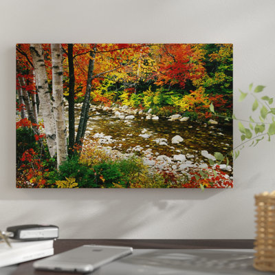 «Autumn Landscape, Swift River, White Mountains, New Hampshire, USA» par Darrell Gulin, reproduction sur toile tendue sur châssis