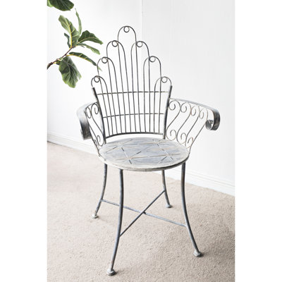 Fauteuil d'appoint en fer de 23 po x 22 po x 38 po, idéal pour le patio et le salon, avec accoudoirs à volutes confortables en forme d'éventail, siège rond, fer à 100%, fauteuil de style champêtre français de 11 lb, pouces, argent vieilli
