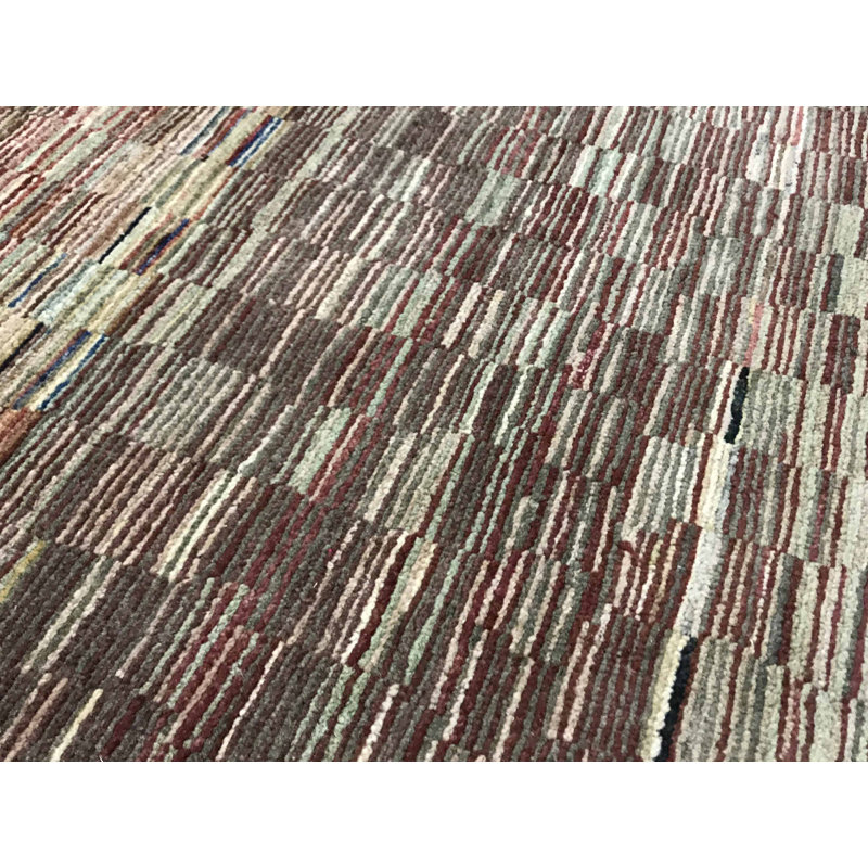 Hand-Knotted High-Quality Beige Area Rug