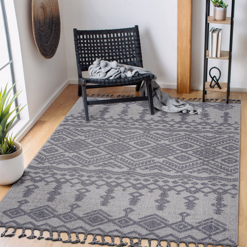 Traditional Indoor/Outdoor Area Rug, Rectangle 7'9" x 10'