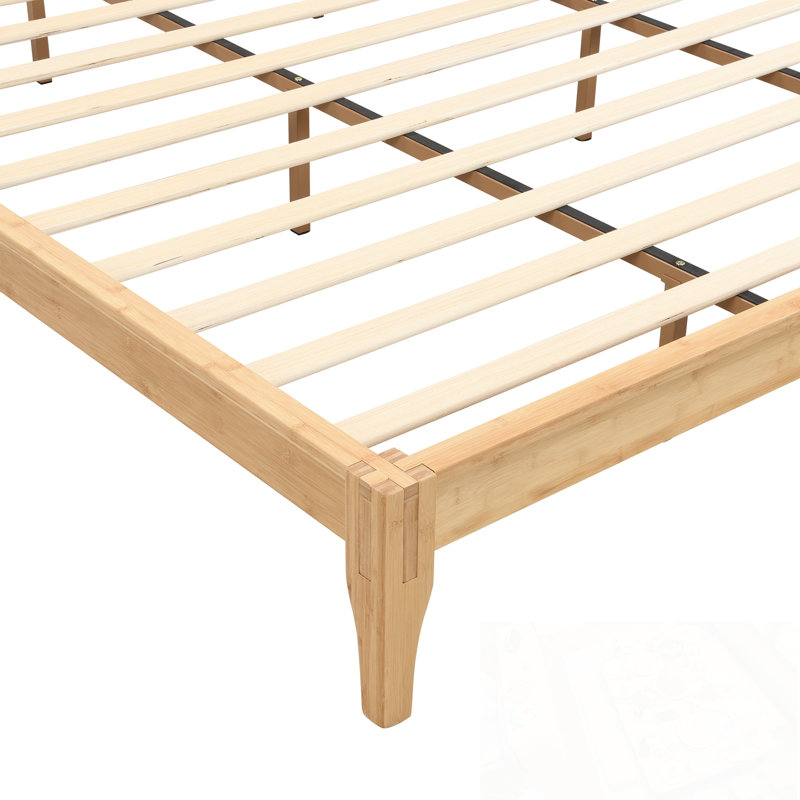 Structure de lit plateforme très grand avec lattes de bois et support en métal, Naturel