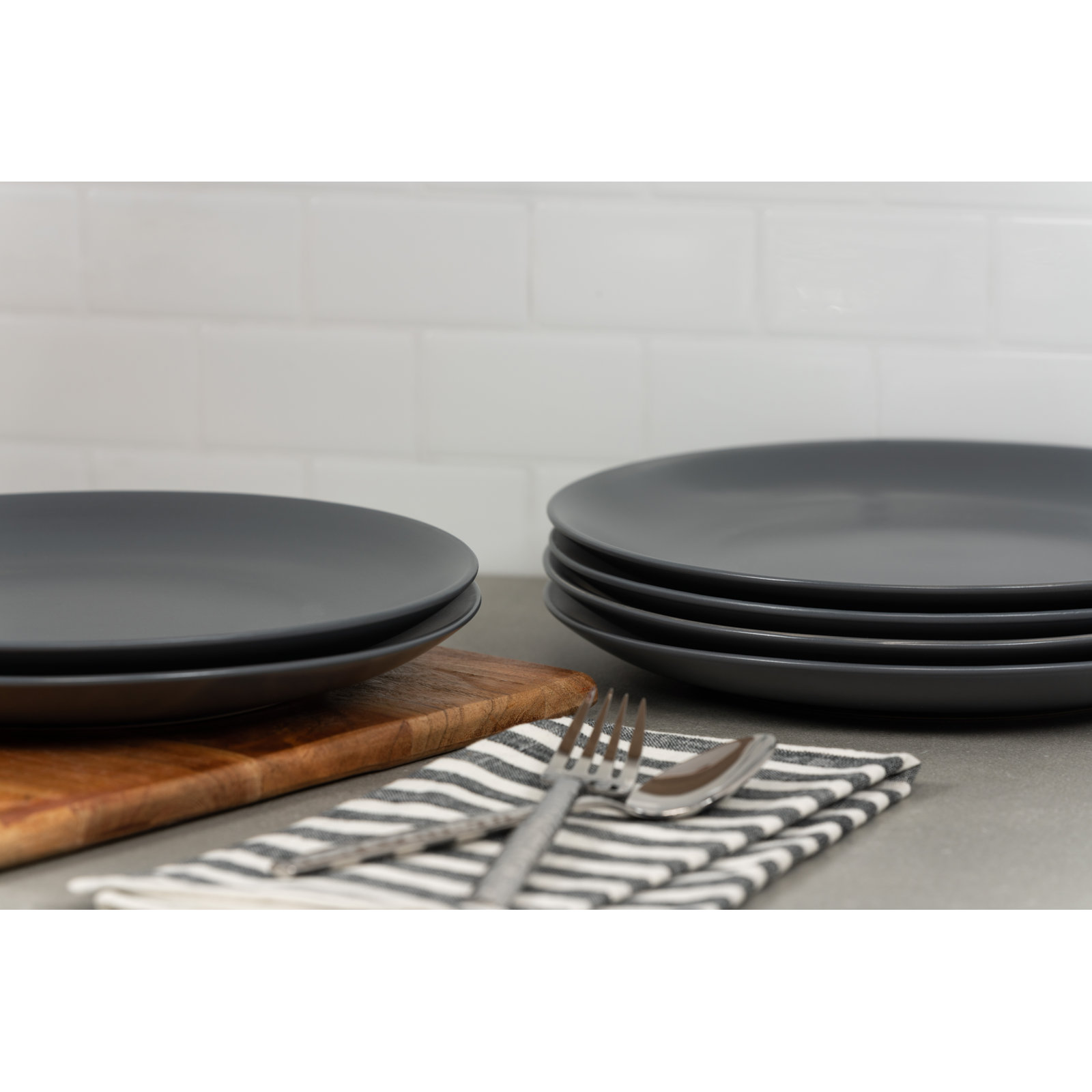 Ten Strawberry Street Wazee Matte 11" Dinner Plate, Gray
