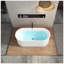 Baignoire autoportante en acrylique 67 po. Baignoire autoportante blanche cannelée de style brillant avec trop-plein à fente intégrée et bonde en nickel brossé