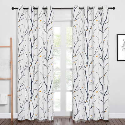 Rideaux pour fenêtre avec œillets et fenêtre avec pluie de pétales pour le salon