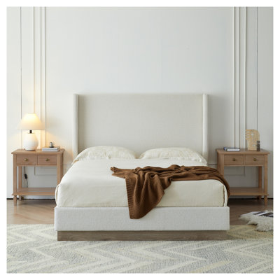 Lit plateforme à oreilles Hosford blanc crème avec base en bois de chêne - Pas de sommier tapissier requis