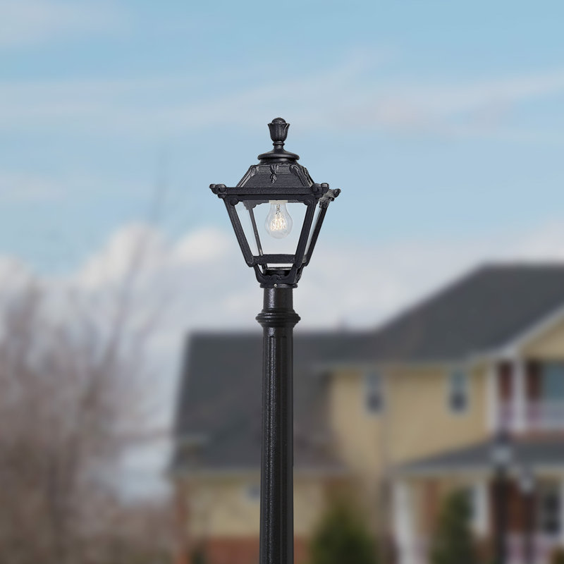 Ottley Lamp Post (Full)