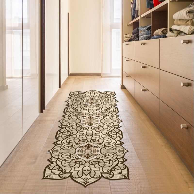 Tapis crème en polyester tissé à la machine Novelty, Nouveauté 2 pi 7 po x 6 pi 7 po