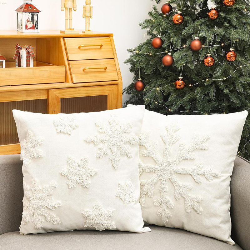 2 housses de coussin en flocons de neige de 18 x 18 pouces Housses de coussins d'hiver de Noël en 3D touffetés en flocons de neige blancs Housse de coussin pour broderie de Noël pour canapé-lit