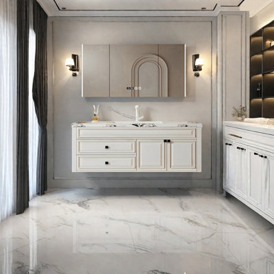 Armoire de salle de bain style français