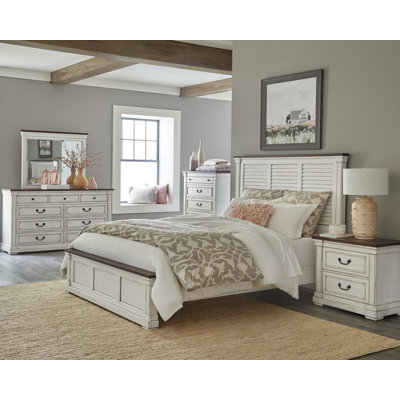 Avarae 4 Piece Bedroom Set in Dark Rum and White