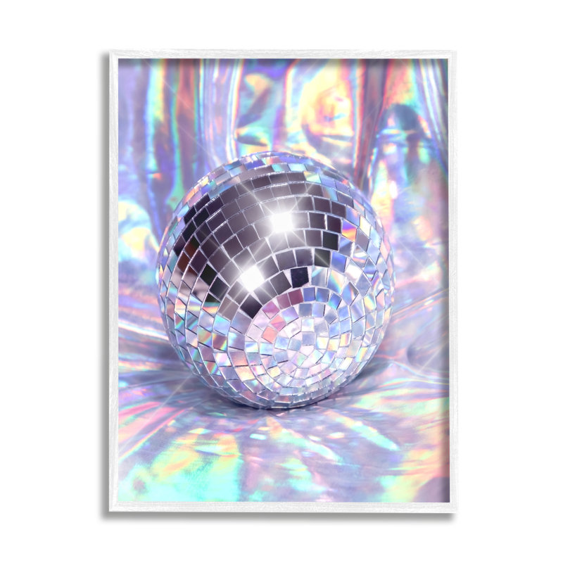 "Brillante boule disco encadrée sur bois" par Ziwei Li, impression, H 14 po x l 11 po x P 1,5 po