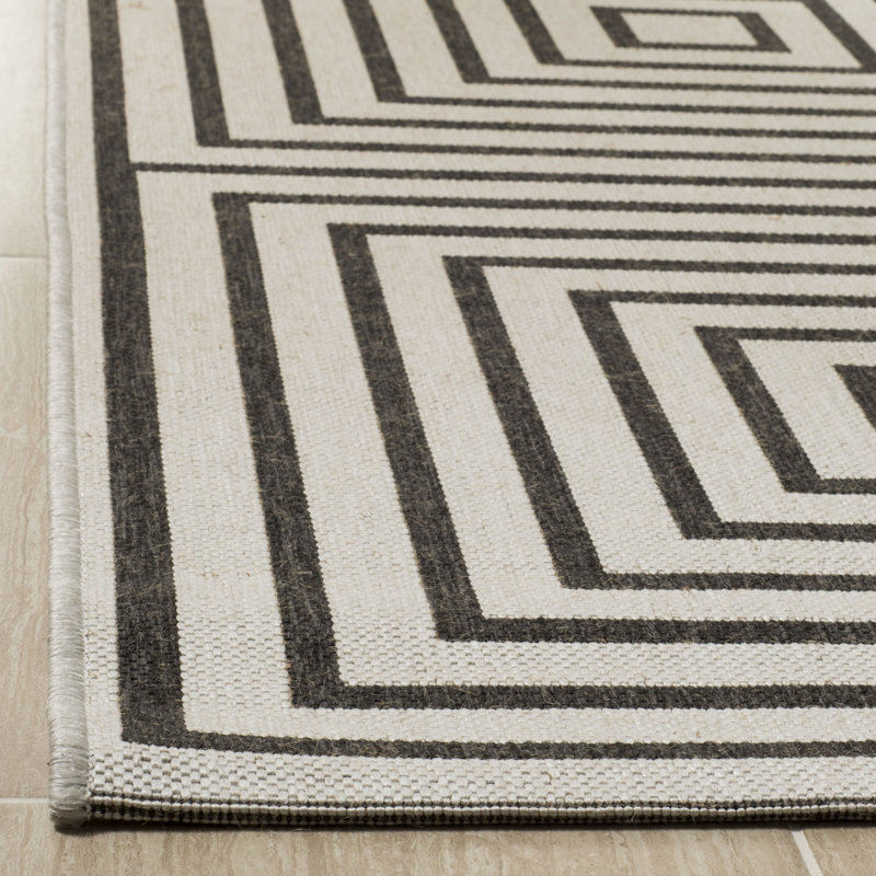 Kelli 100 Performance Geometric Indoor/Outdoor Area Rug, Rectangle 4' x 6'