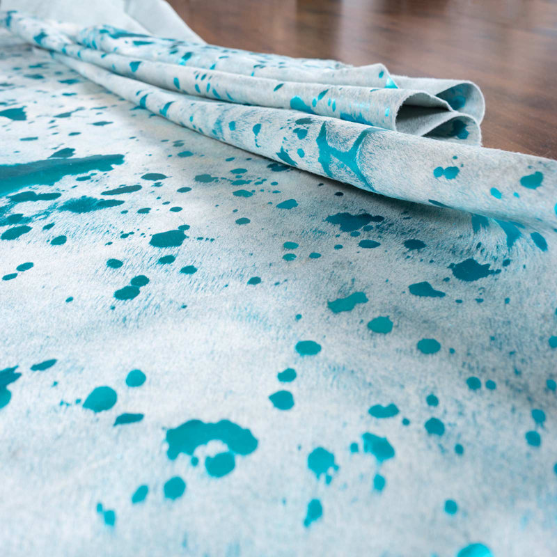 Tapis bleu en cuir de vache de qualité supérieure Riney