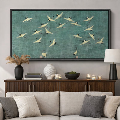 «Serene Sky Cranes In Flight On Teal», reproduction d'art sur toile encadrée