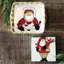 Vieille bordure de dessous de lit avec pile de bois Old St. Nick