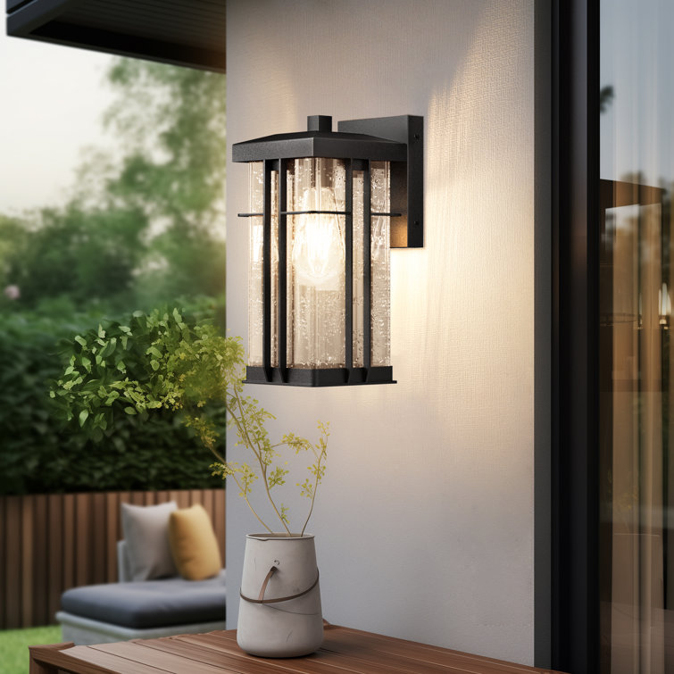 Kymeshia Wall Light