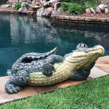 Toad Hollow Extra Large Lying Gator Home & Garden Alligator Statue 21 W