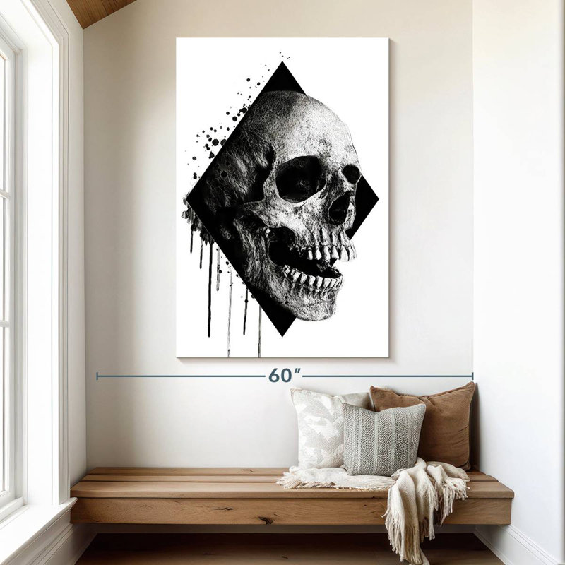 Tête de mort grunge Hitzel, H 51 po x l 34 po