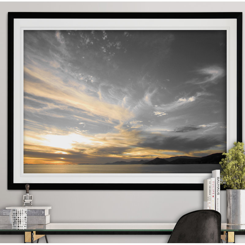 « sky above », reproduction de peinture à l’acrylique encadrée, Noir, H 30 po x l 40 po x P 1,5 po