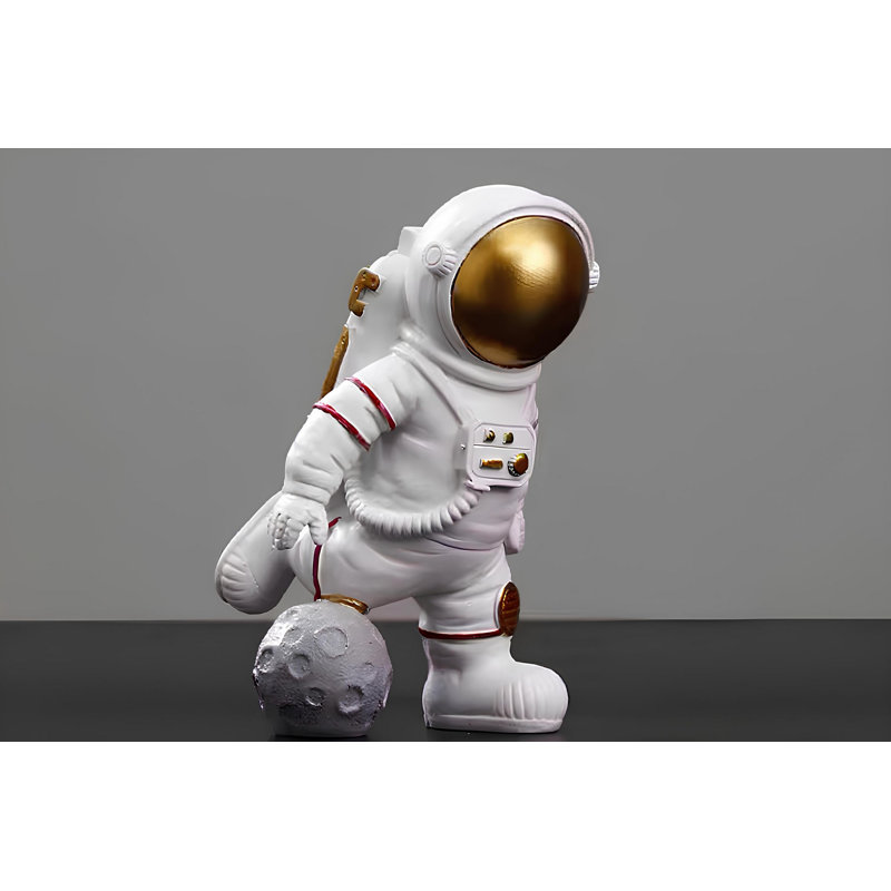 Darneisha Figurines & Sculptures, Gold