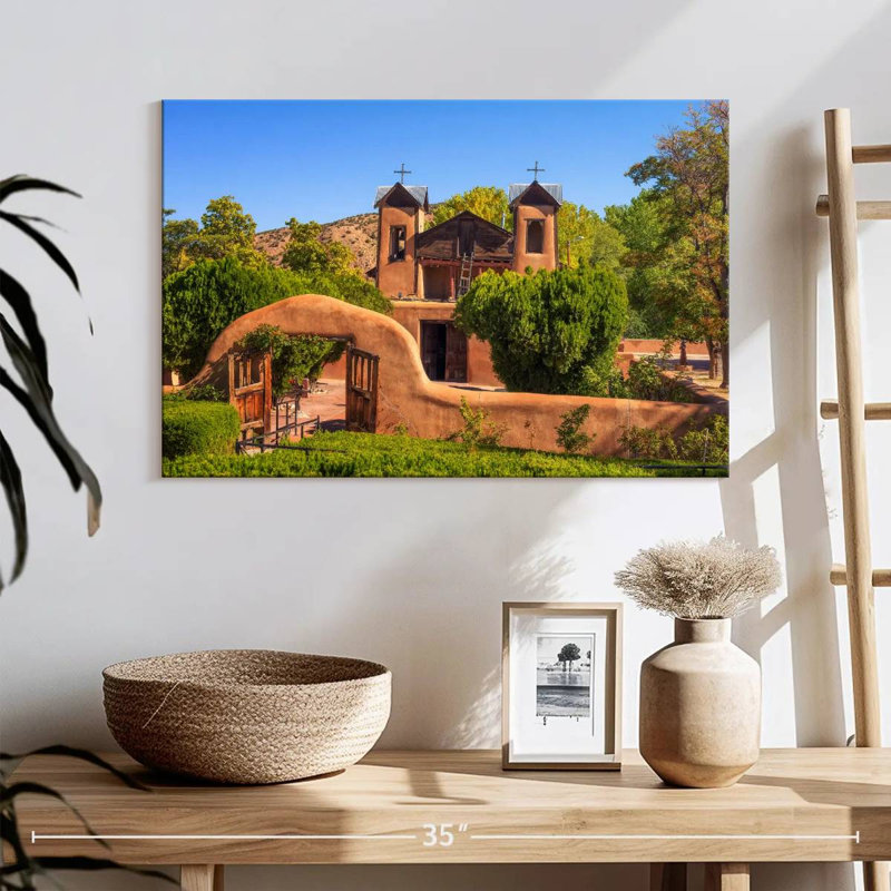 Santuario De Chimayo, H 16 po x l 24 po