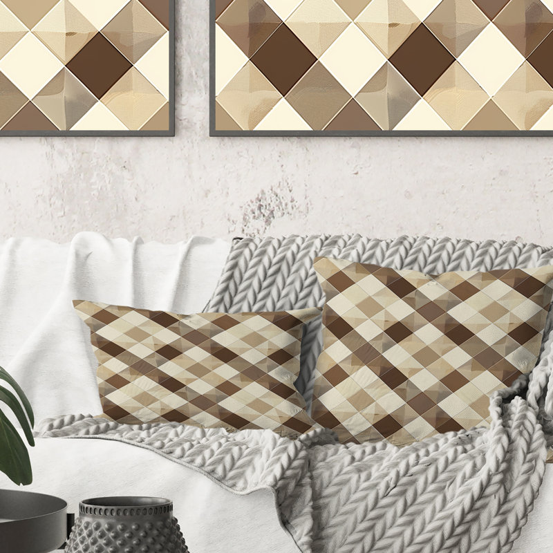 Coussin décoratif à motif vichy brun et beige II, H 18 po x l 18 po
