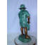 Statue debout garçon avec arrosoir en bronze - Taille: L 15 po x l 15 po x H 39 po.