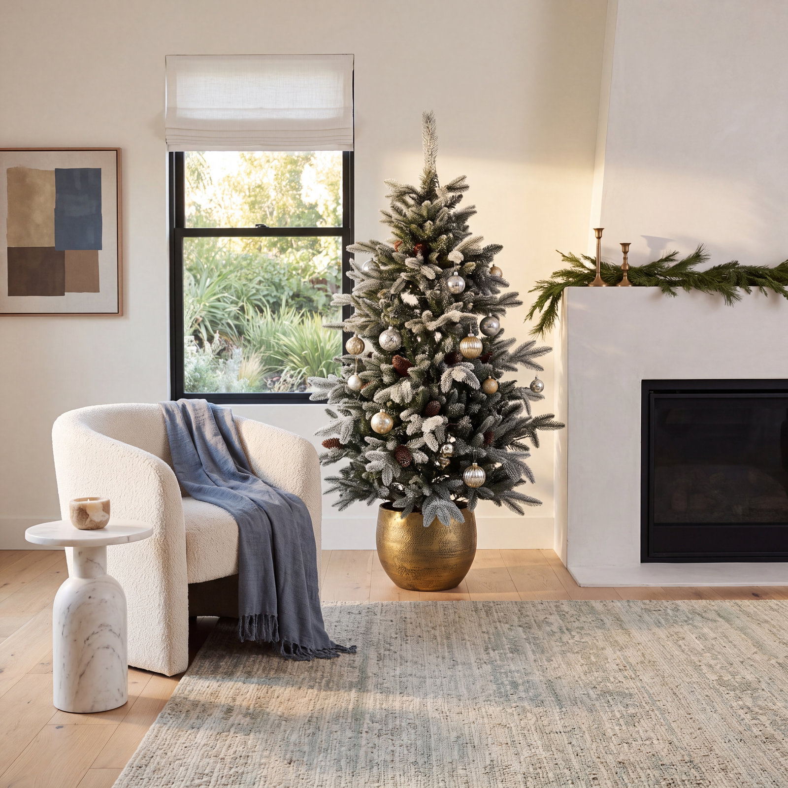 4.5' Pre-Lit Pine Tree