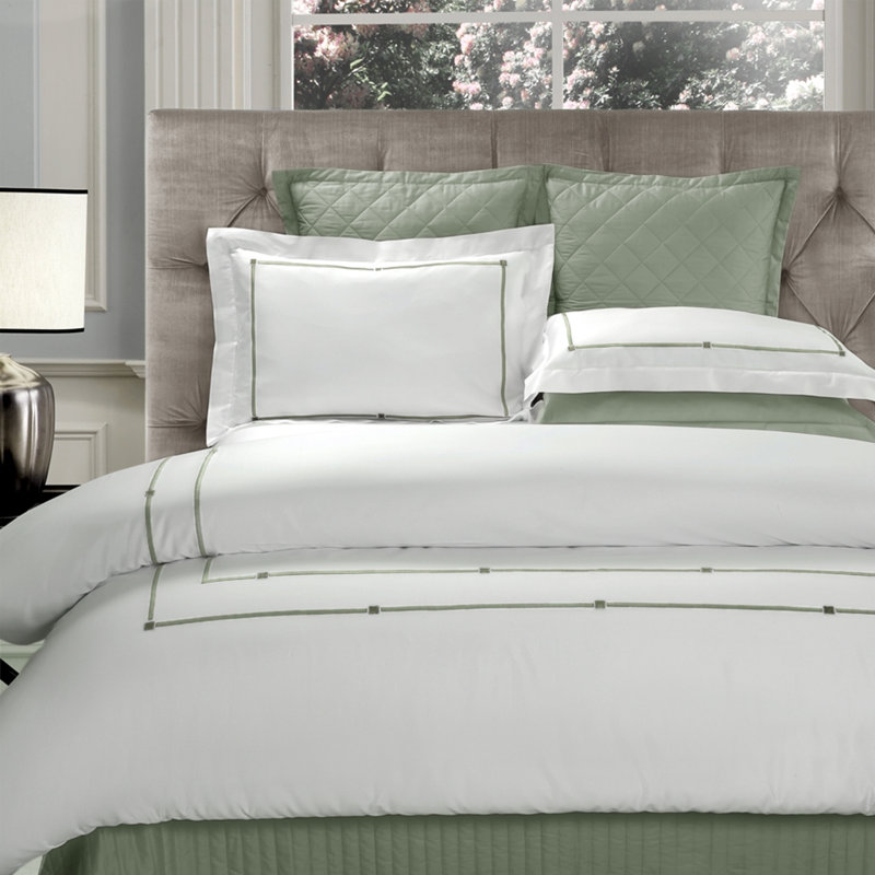 Falesia Embroidery White with Green Embroidery Flat, King