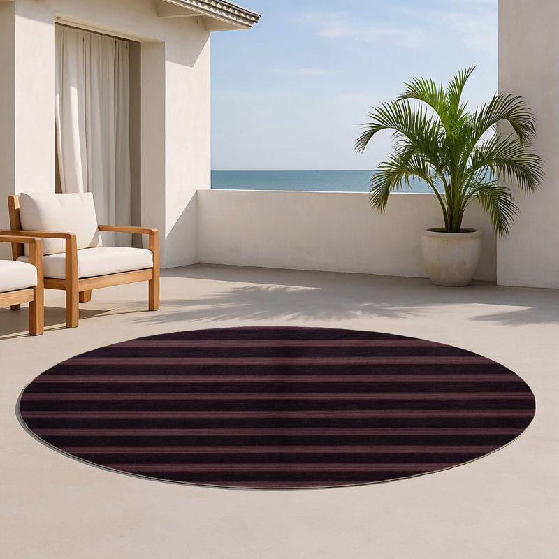 HorizontalStripes Black Indoor and Outdoor Area Rug, Round 5'