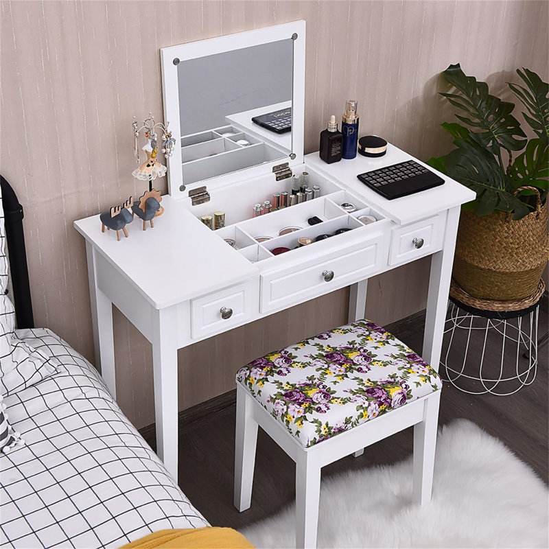 Jemeisha Dressing Table with Mirror