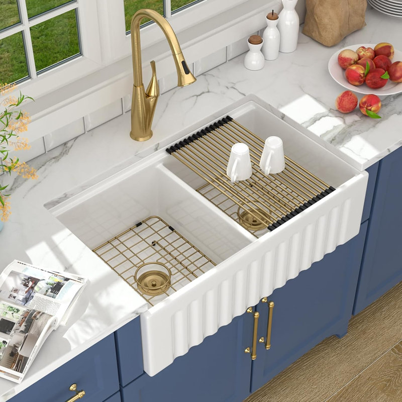 Évier de cuisine 33 po x l 20 po à double cuve en céramique blanche, Glossy White/Gold