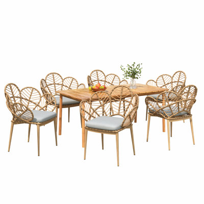 Ensemble de conversation pour patio 7 pièces, chaise de salle à manger en faux osier clair avec coussin beige 6 pièces et table de salle à manger en bois d'acacia 1 pièce