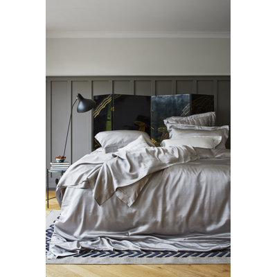 Signature Modern & Contemporary Silk Machine Woven Duvet Cover