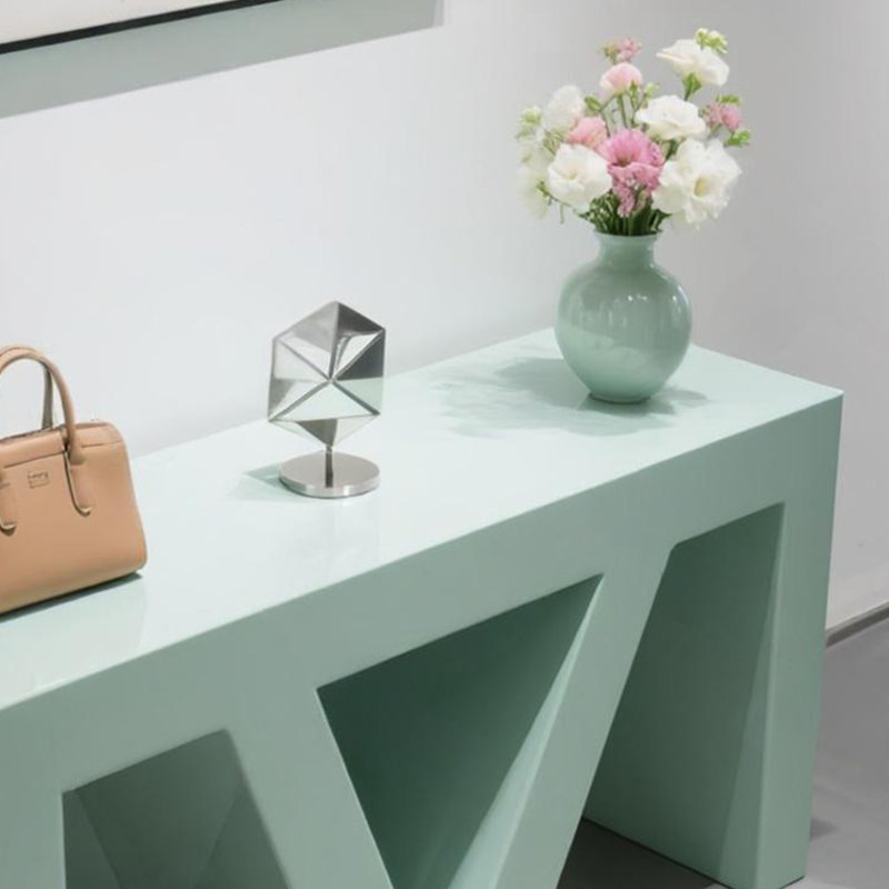 Table de présentation créative pour magasin de vêtements, H 29,53 po x l 47,24 po x P 15,75 po