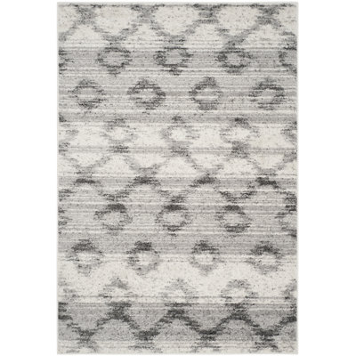 Muniz Performance Geometric Rug