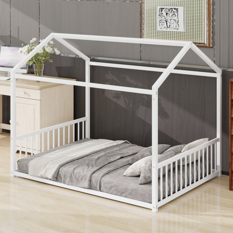 Structure de lit au sol avec design maison et assemblage simple, Blanc, Lit double