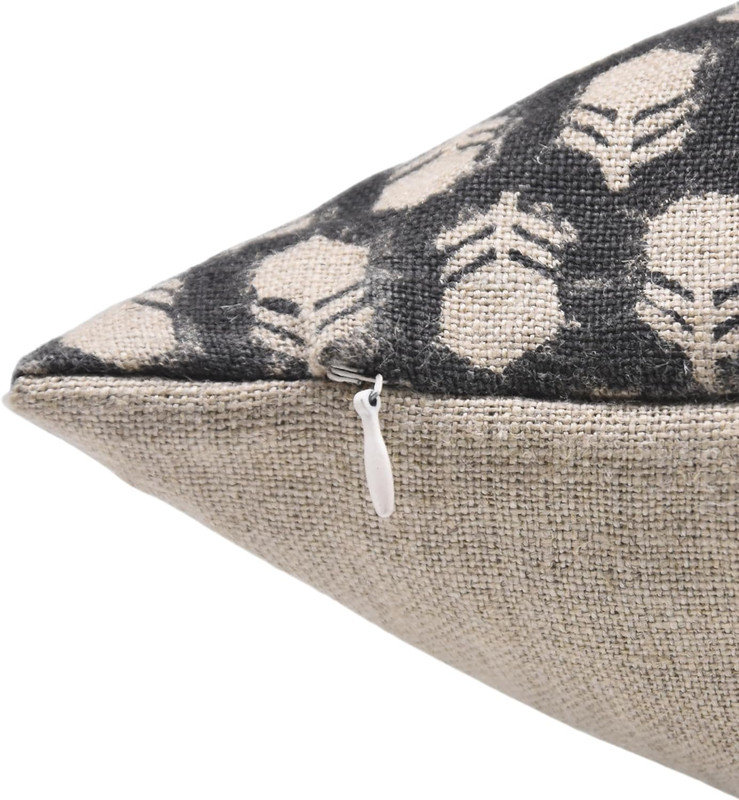 Taie d'oreiller de style campagnard avec housse de coussin Fabcline, 18 po x 18 po, Noir, blanc / floral 2, Carrée