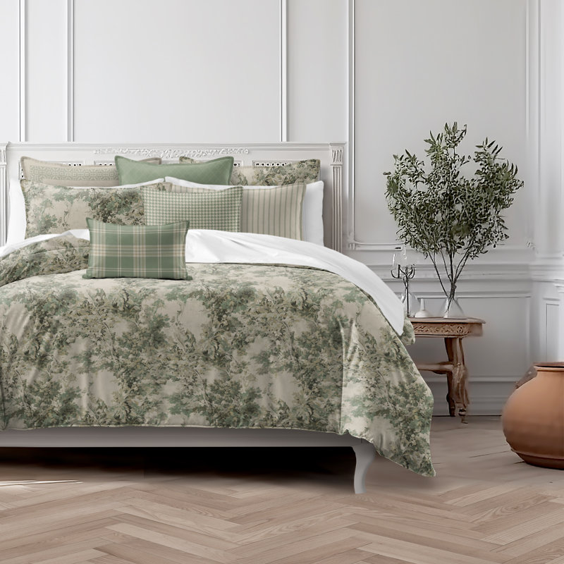 Dolce  Spring Green Cotton Duvet Cover Set  8 Piece, Super King Duvet Cover + 7 Additional Pieces
