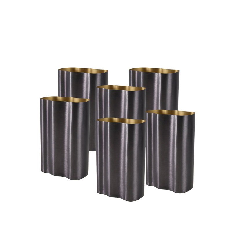Vase en acier inoxydable Serene Spaces Living Ripple, H 8 po x l 3,2 po x P 3,2 po